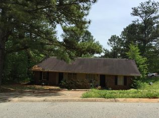 1040 Arlington Way, Lawrenceville, GA