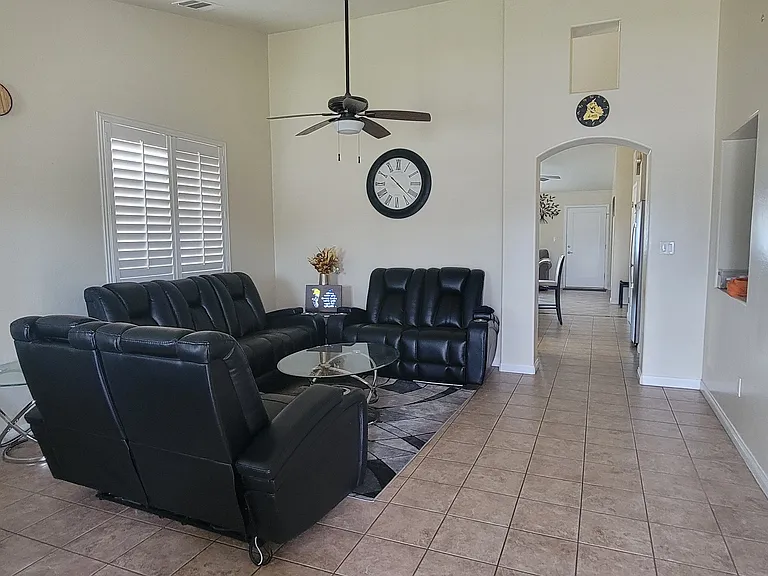 13208 Cheyenne Mountain Dr — Photo 2