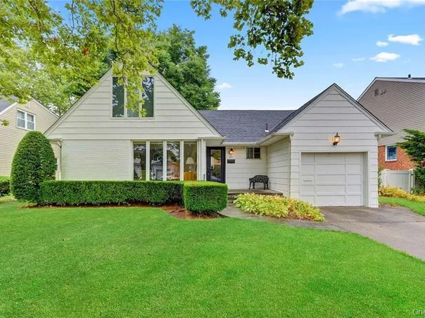 37 Patton Boulevard, New Hyde Park, NY 11040