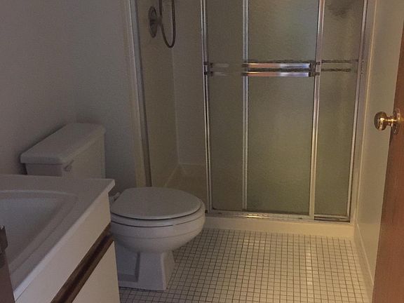 5th image of 487 Leslie Ct APT 301