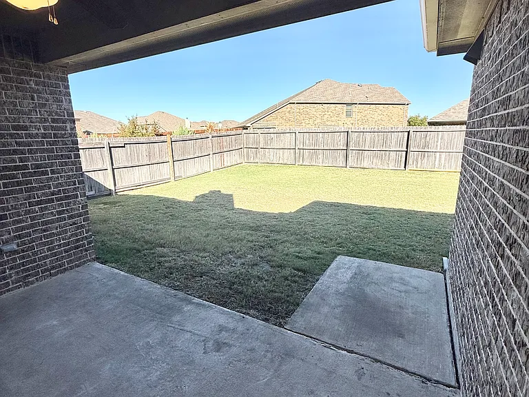 11809 Kurth Dr — Photo 19