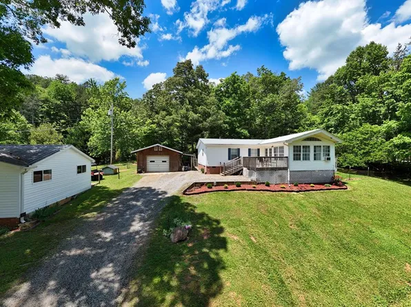 17 Thunderbird Ln, Marble, NC 28905