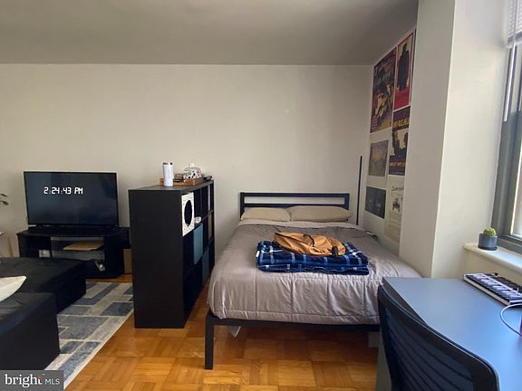 2nd image of 2601 Pennsylvania Ave APT 1016