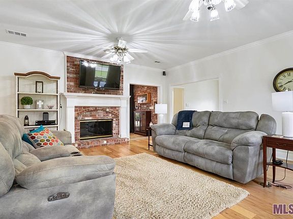 5th image of 1419 Cottonwood Dr