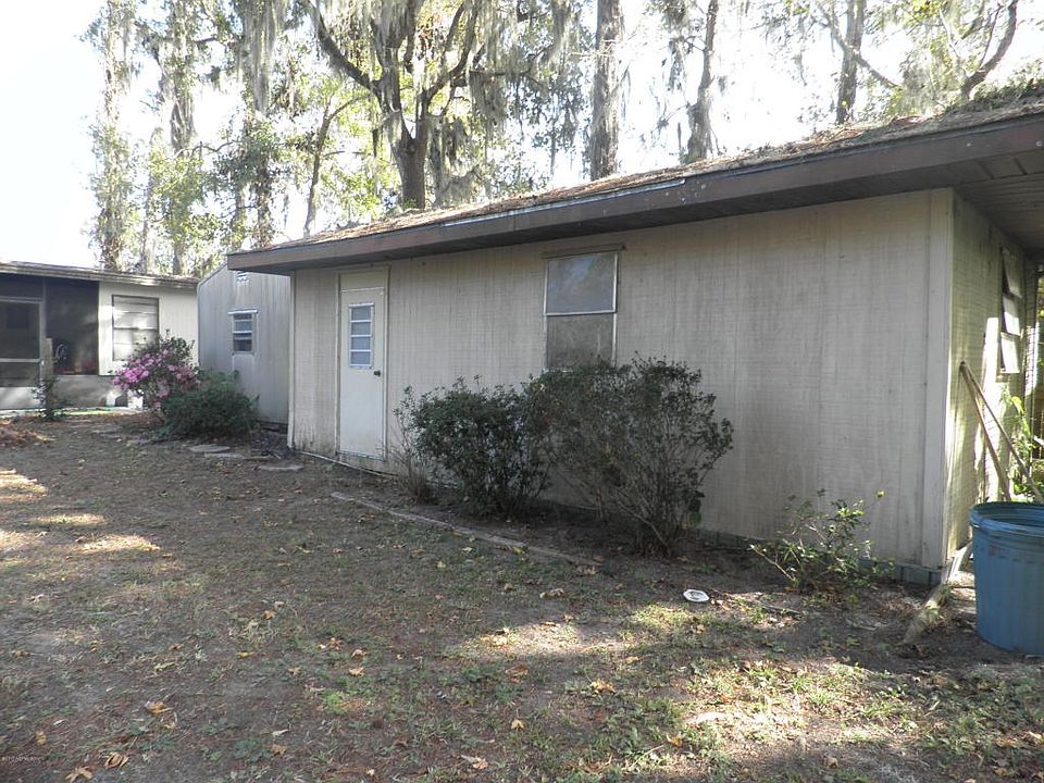 2nd image of 128 Lunker Lodge Rd