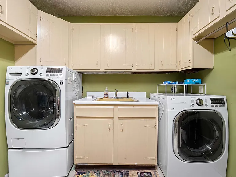 Laundry Room Cabinet