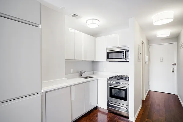 Rented by Julien Aractingi, LREB | media 6