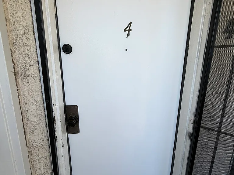 828 N Neptune Ave #4 — Photo 2