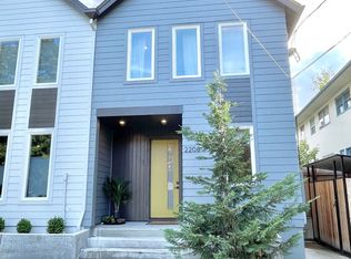 2208 NE Flanders St, Portland, OR 97232