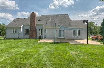 2nd image of 904 W 120th St