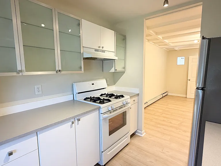 94 Old Colony Ave #3 — Photo 9
