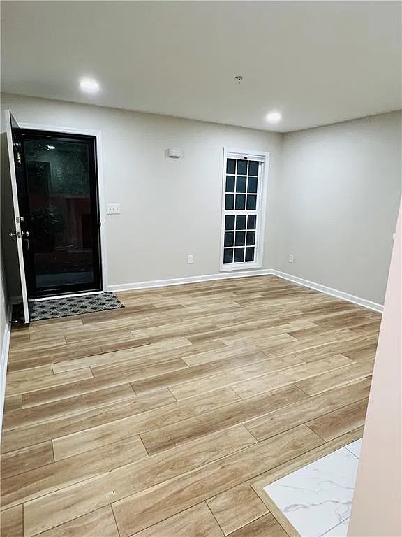 2 bed, 2.0 bath, 1147 sqft, $1,595 — Photo 3