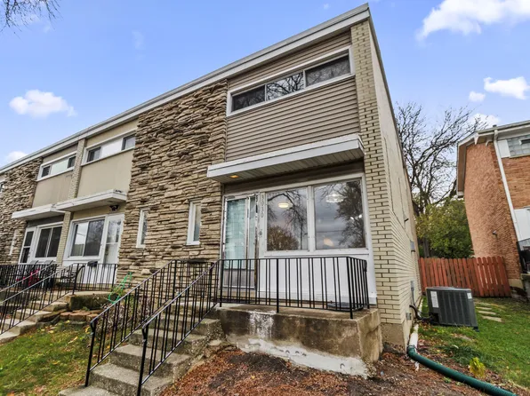 3030 W Pratt Blvd, Chicago, IL 60645