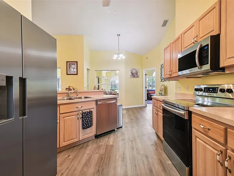 12728 Flamingo Pkwy — Photo 14