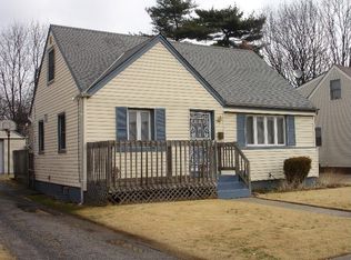 677 Windsor Rd, Uniondale, NY 11553