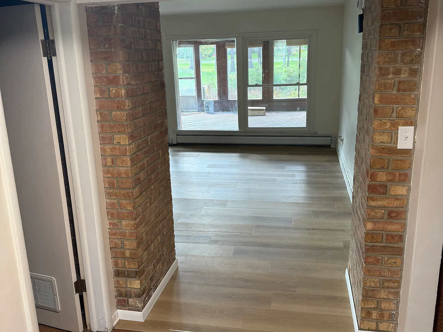 3 bed, 1636 sqft, $2,600 — Photo 4
