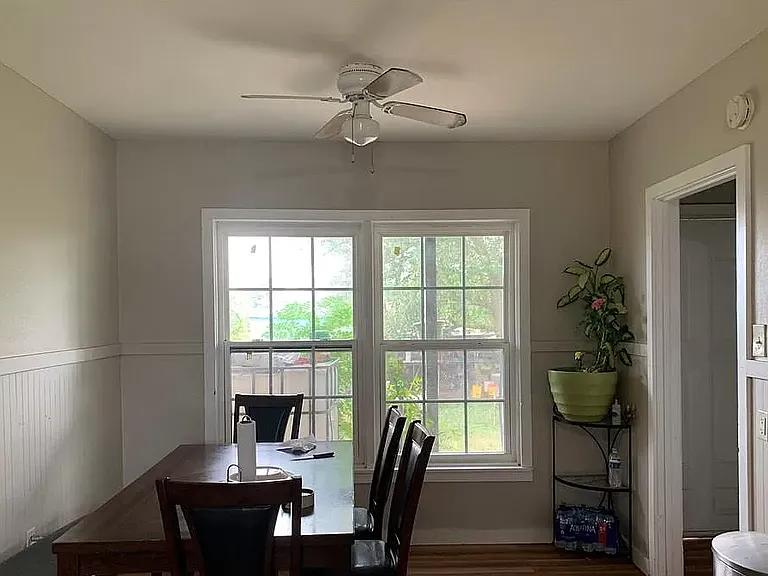 2813 W Highway 21 — Photo 12
