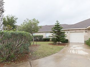 28 Golf House Rd, Laguna Vista, TX 78578