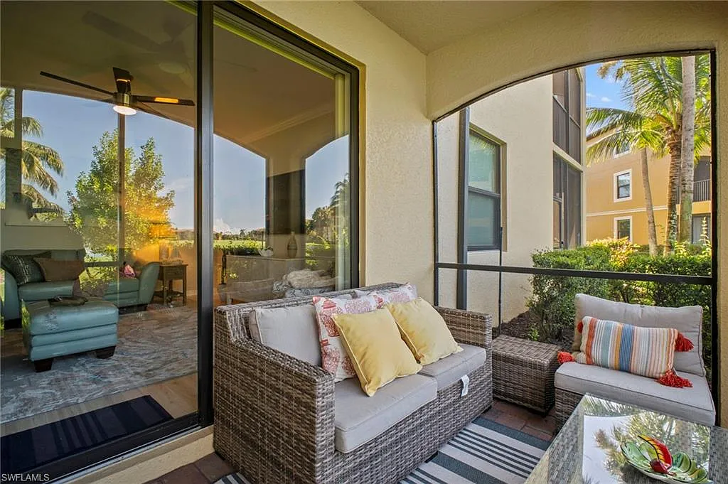 2 bed, 2.0 bath, 1162 sqft, $8,000 — Photo 1