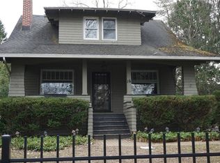16 Sutherland St, Pittsford, NY 14534