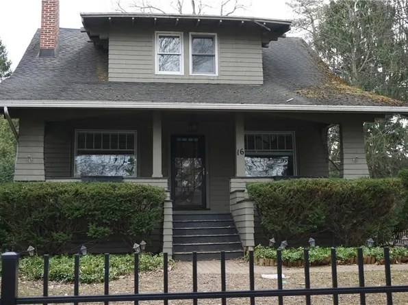 16 Sutherland St, Pittsford, NY 14534