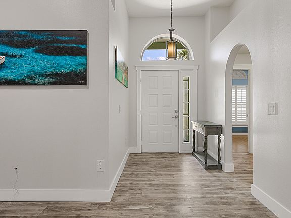 4th image of 1223 White Oak Cir