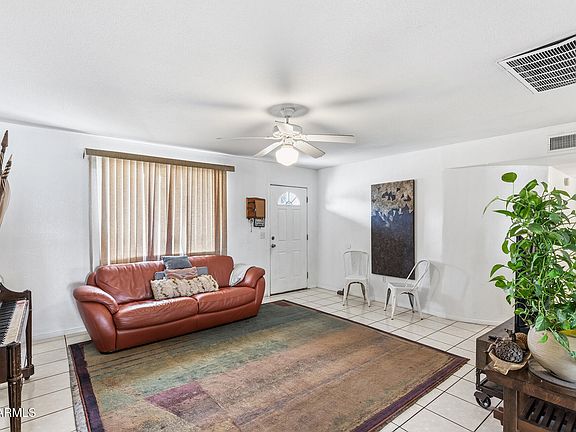 2nd image of 1229 E DEVONSHIRE Avenue