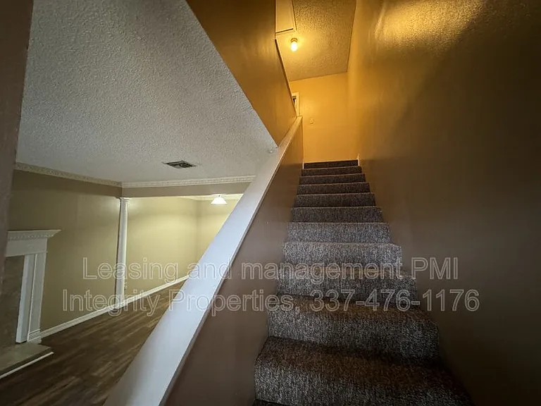 44 Phlox Dr — Photo 11