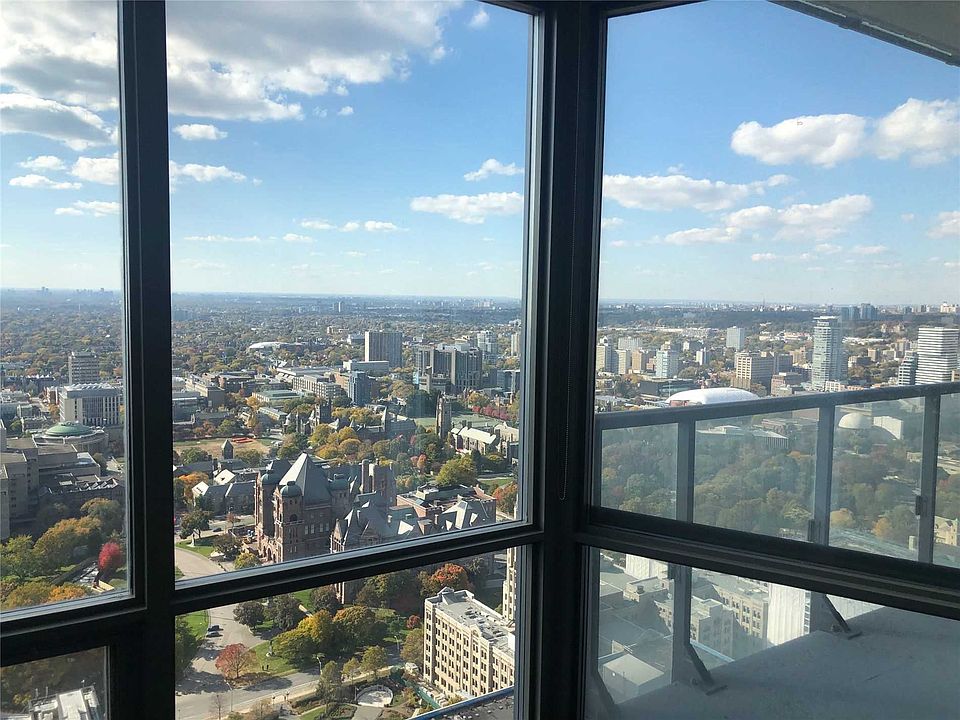 2nd image of 832 Bay St #4502