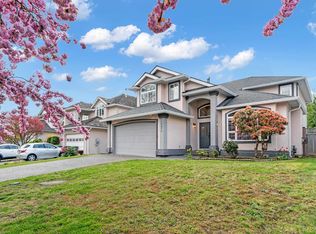 15674 101a Ave, Surrey, BC V4N4S4