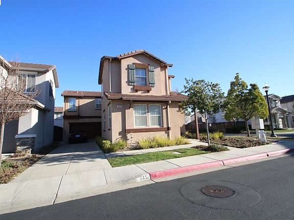 4th image of 518 Mahogany Ln