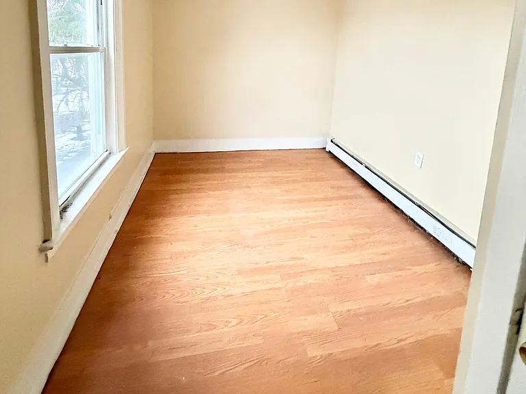 122 Derby Ave #2L — Photo 3