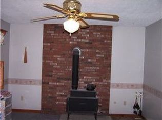 37 Allagash Dr, Oakland, ME 04963