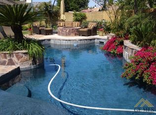 9904 Vanessa Ave, Bakersfield, CA 93312