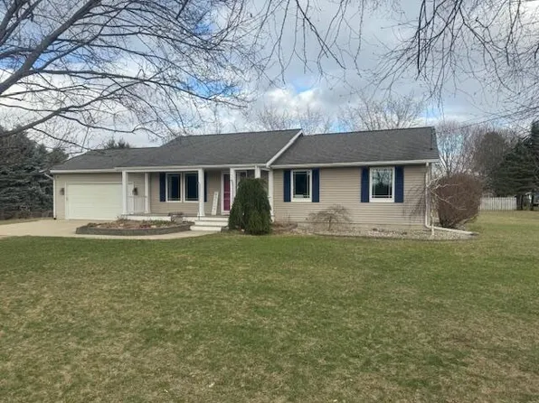 7259 W 60th St, Fremont, MI 49412