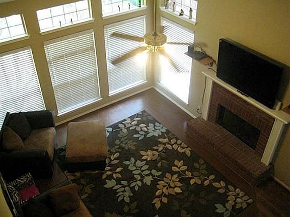 4th image of 10717 Jackson Ln