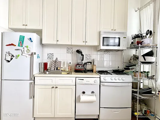 Rented by Citi Habitats | media 26