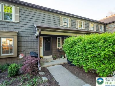57 Oriole Dr, Hackettstown, NJ, 07840