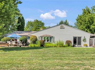 34090 W Point Dr, North Ridgeville, OH 44039