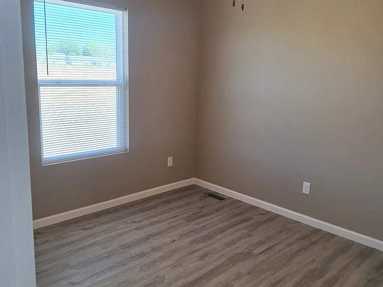 4054-4056 Gus St — Photo 11