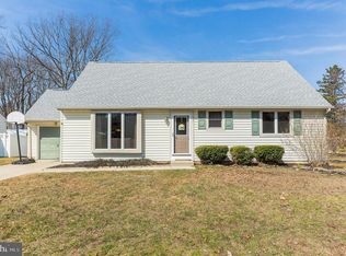 27 Heather Rd, Turnersville, NJ 08012