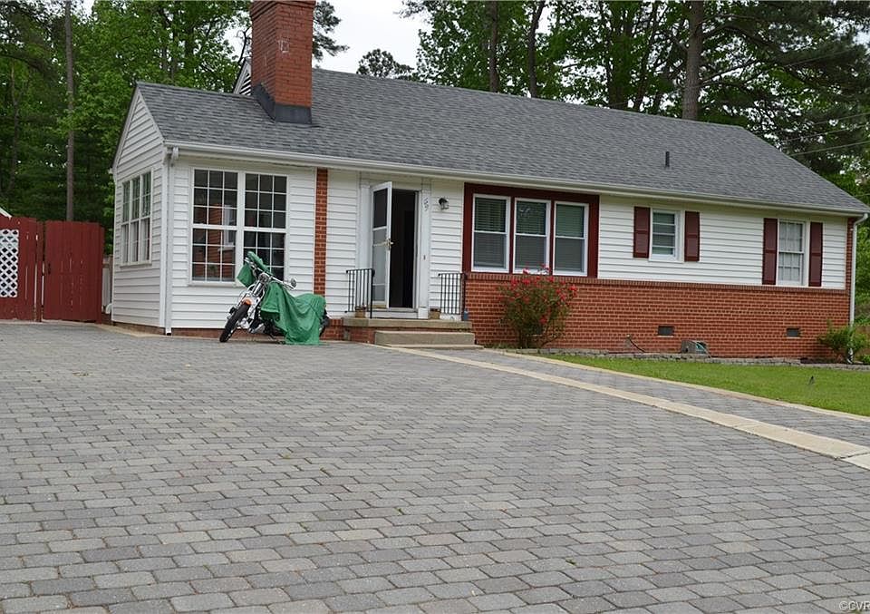 1st image of 1301 Blue Jay Ln