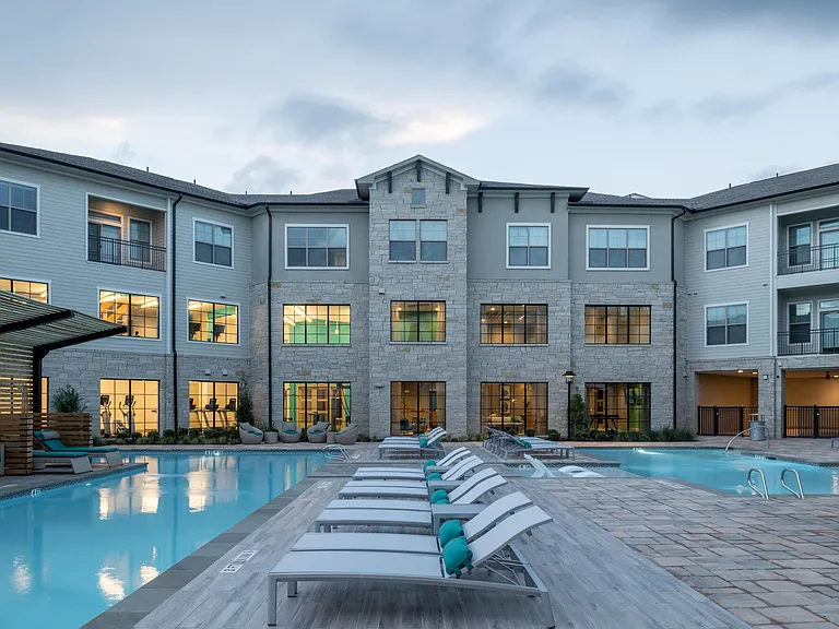 The Sterling at Oak Hills — Photo 24