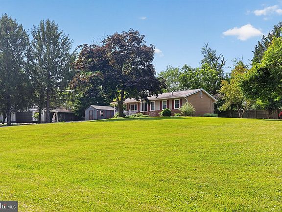 2nd image of 17001 Moss Meadow Way