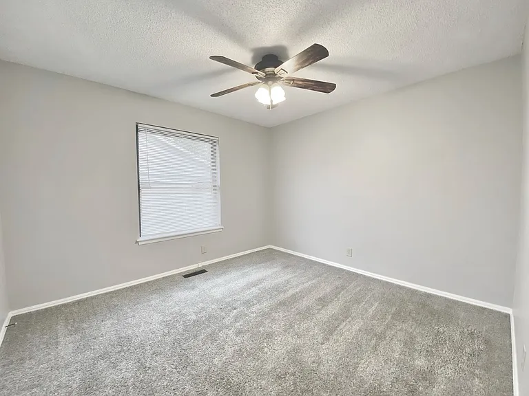 6367 S 29th West Pl — Photo 12