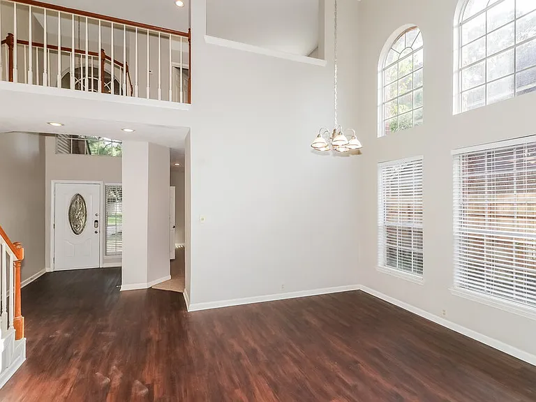 3119 Creek Manor Dr — Photo 6