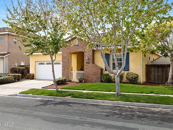 3rd image of 2547 Logan Dr