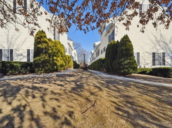 38 Stuart Avenue APT B, Norwalk, CT 06850