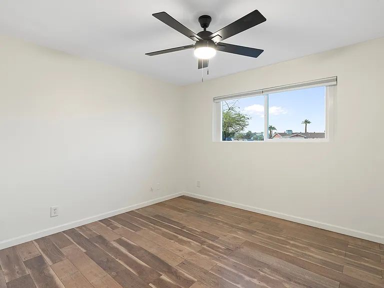 6601 E Latham St — Photo 21