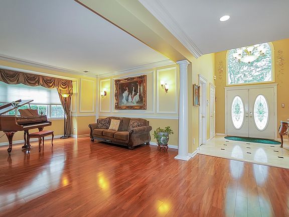 2nd image of 52 Redan Dr